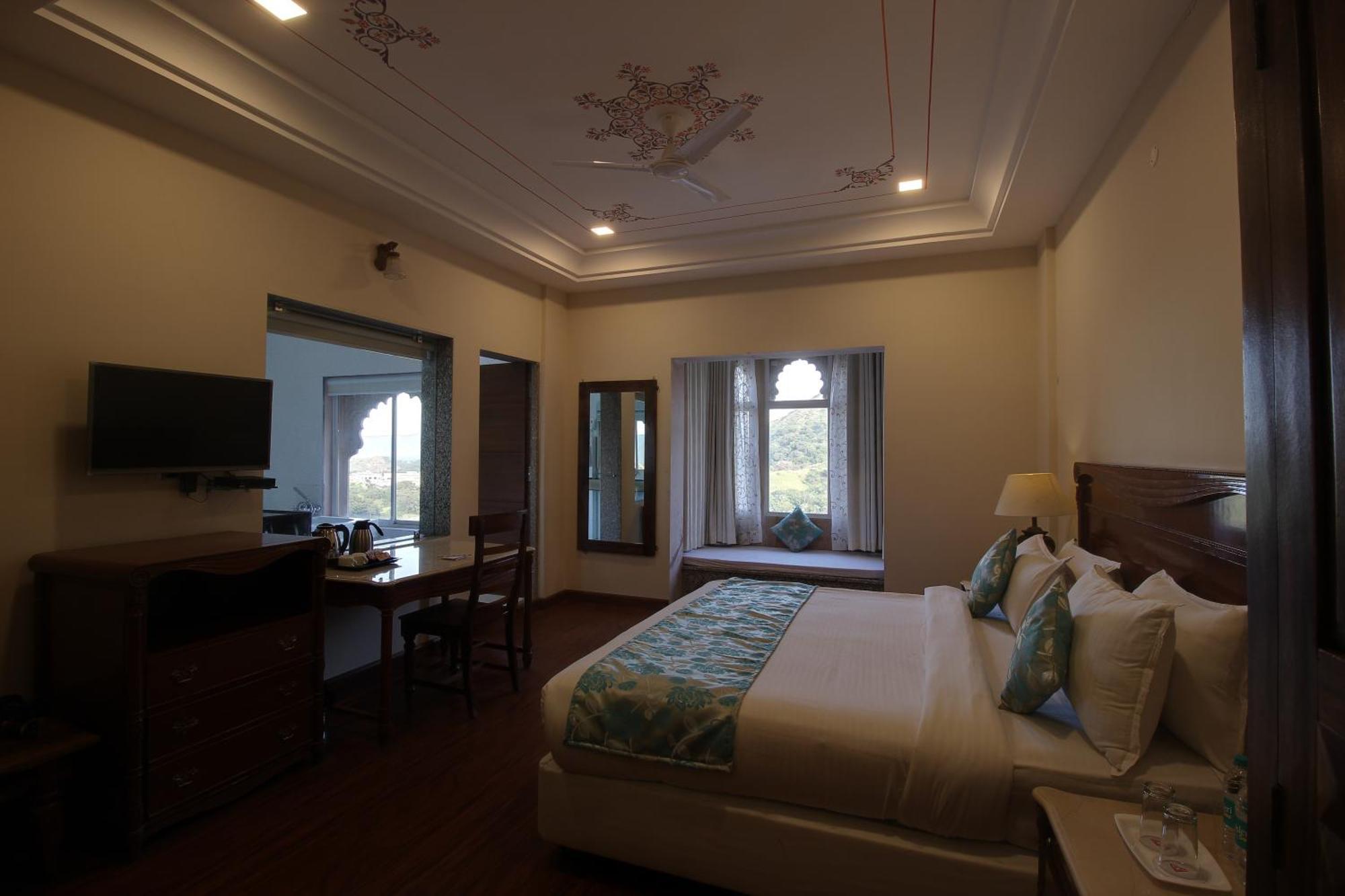 Kumbhalgarh Fort Resort Kelwara ภายนอก รูปภาพ