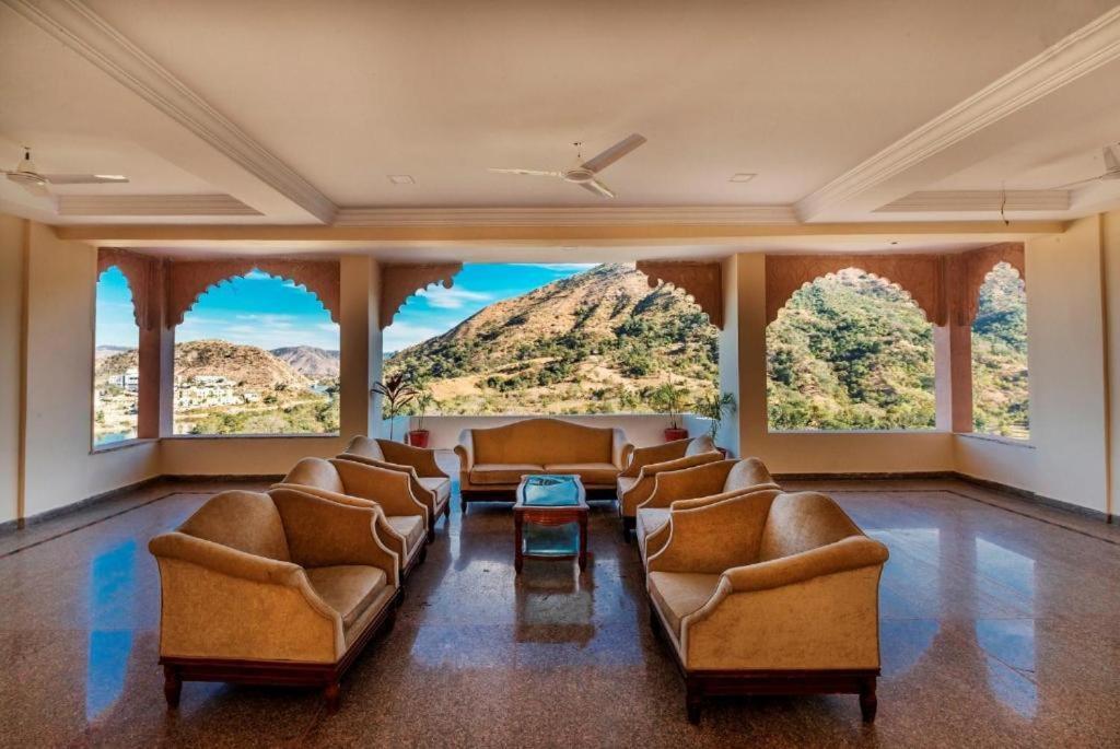 Kumbhalgarh Fort Resort Kelwara ภายนอก รูปภาพ